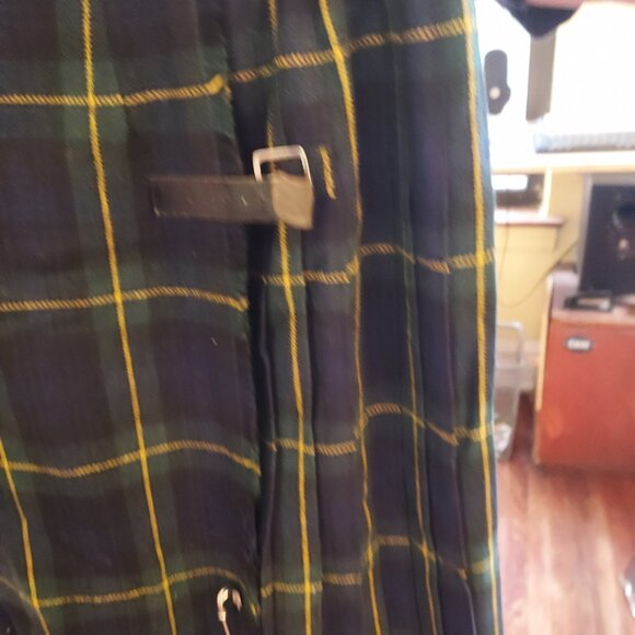 Real Scottish Full Length Kilts & Fair Isle Sweater - Picture 3 of 6
